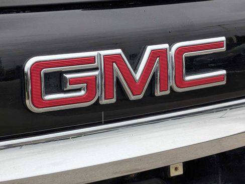 Used 2018 GMC Terrain SLE w/ Driver Convenience Package AWD/4WD image 11