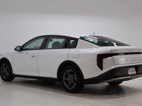 Used 2025 Kia K4 FWD image 6