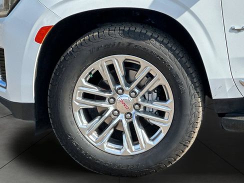 Used 2023 GMC Yukon XL SLT RWD image 33