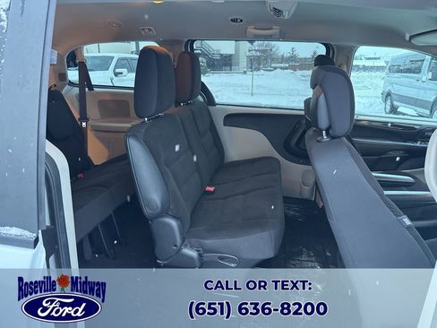 Used 2019 Dodge Grand Caravan SE image 31