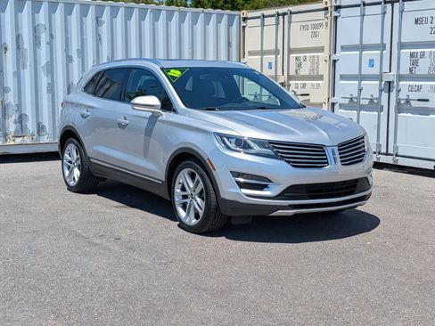 Used 2015 Lincoln MKC AWD w/ Equipment Group 102A Reserve image 2