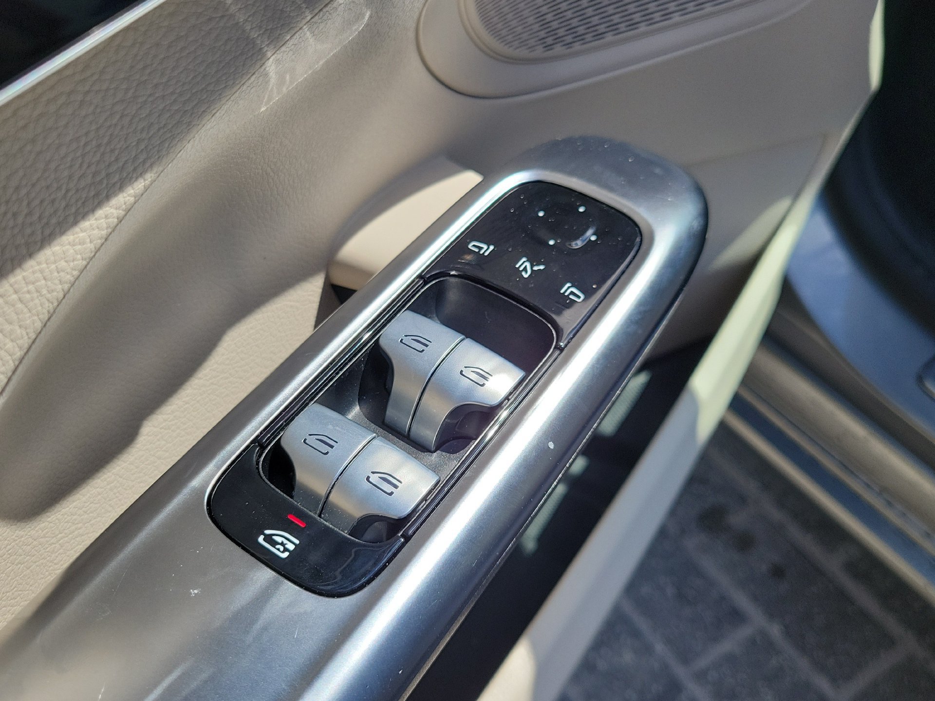 Used 2023 Mercedes-Benz C 300 Sedan image 21