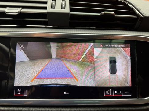 Used 2022 Audi Q3 2.0T Premium Plus image 22