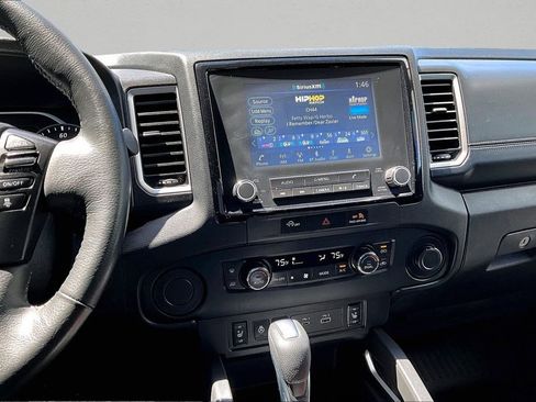 Used 2024 Nissan Frontier SV w/ SV Convenience Package RWD image 11