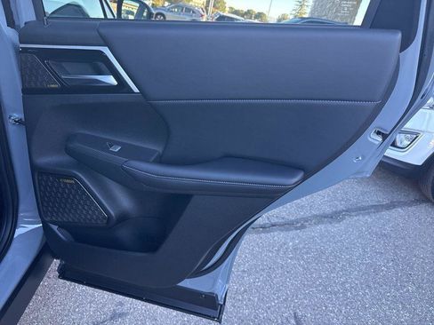 New 2026 Mitsubishi Outlander SE FWD image 29