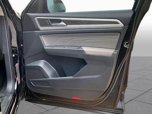 Used 2023 Volkswagen Atlas SE FWD image 25