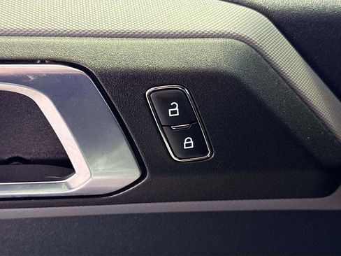 Used 2024 Ford Bronco Everglades image 23