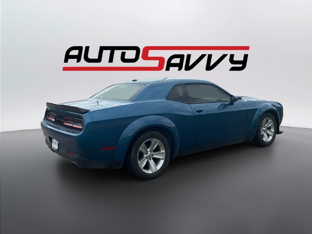 Used 2023 Dodge Challenger SXT RWD image 5