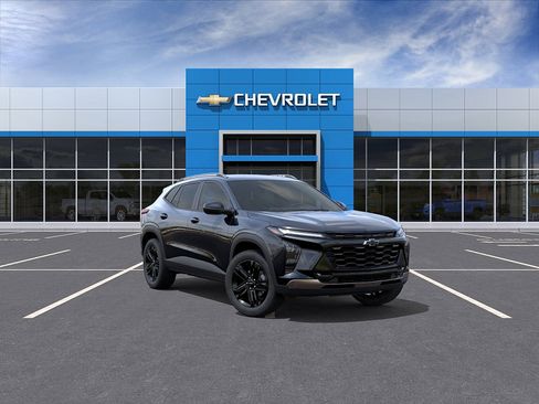 New 2026 Chevrolet Trax ACTIV w/ Driver Confidence Package FWD image 1