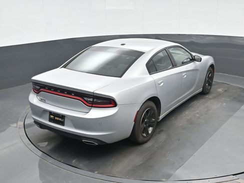 Used 2022 Dodge Charger SXT image 29