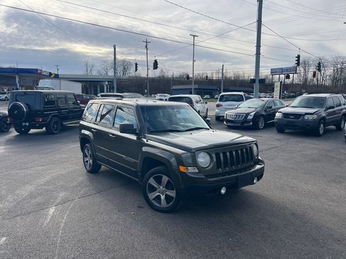 Used 2016 Jeep Patriot 4WD image 5