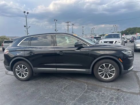 Used 2021 Lincoln Nautilus Reserve FWD image 4
