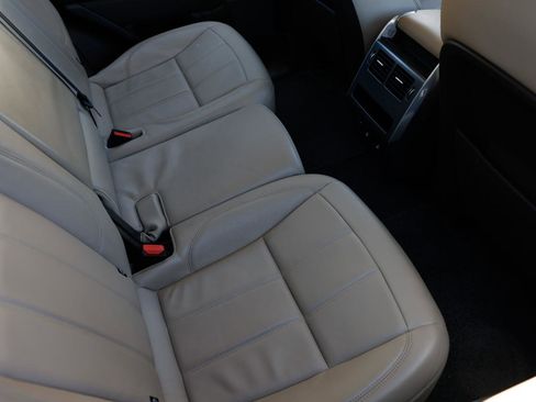 Used 2019 Land Rover Range Rover Sport SE image 14