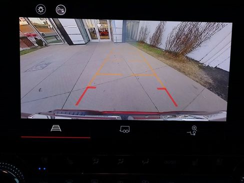 Used 2024 GMC Canyon AT4 w/ AT4 Premium Package image 24