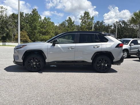 Used 2022 Toyota RAV4 XSE w/ XSE Grade Weather Package AWD/4WD image 4
