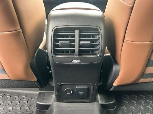 Used 2022 Ford Bronco Sport Outer Banks w/ Tech Package AWD/4WD image 18