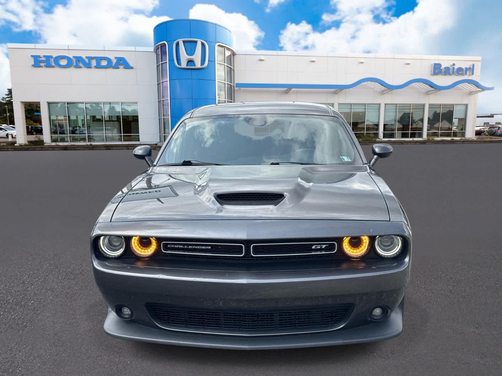 Used 2022 Dodge Challenger GT AWD/4WD image 8