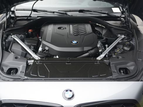 Used 2026 BMW Z4 M40i RWD image 29