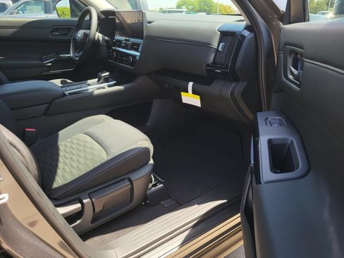 New 2026 Nissan Pathfinder SV FWD image 10