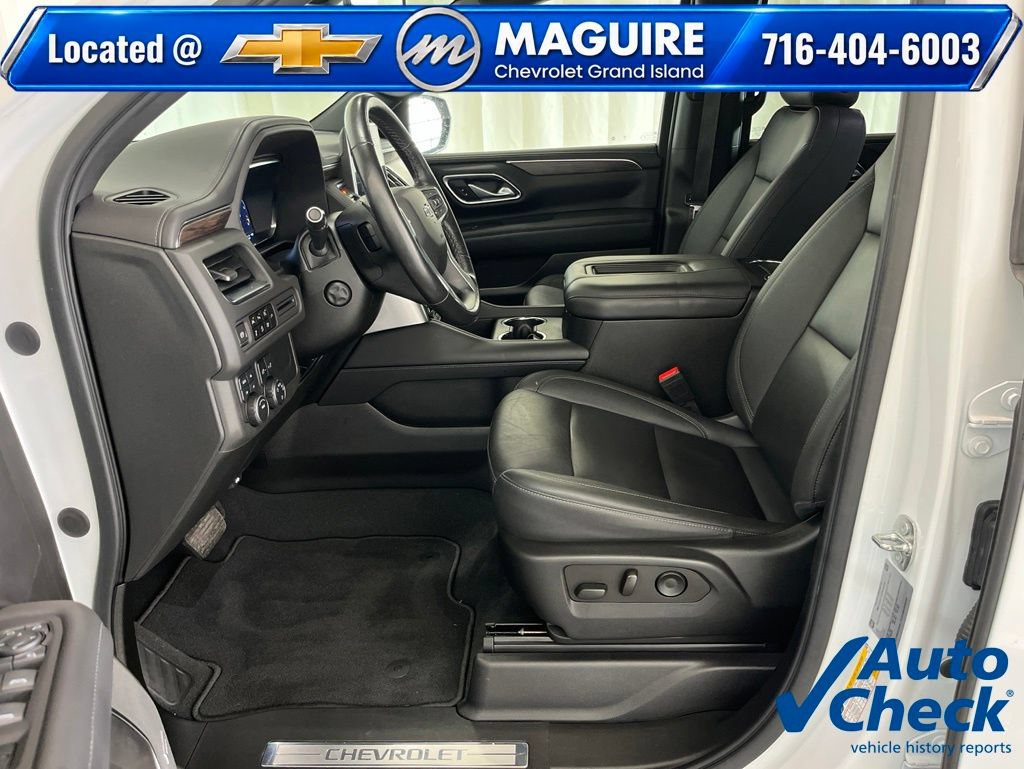 Used 2022 Chevrolet Tahoe Z71 w/ Luxury Package AWD/4WD image 1