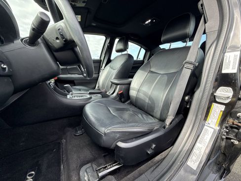 Used 2011 Chrysler 200 Limited image 11