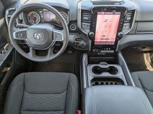 Used 2025 RAM 1500 Big Horn AWD/4WD image 6