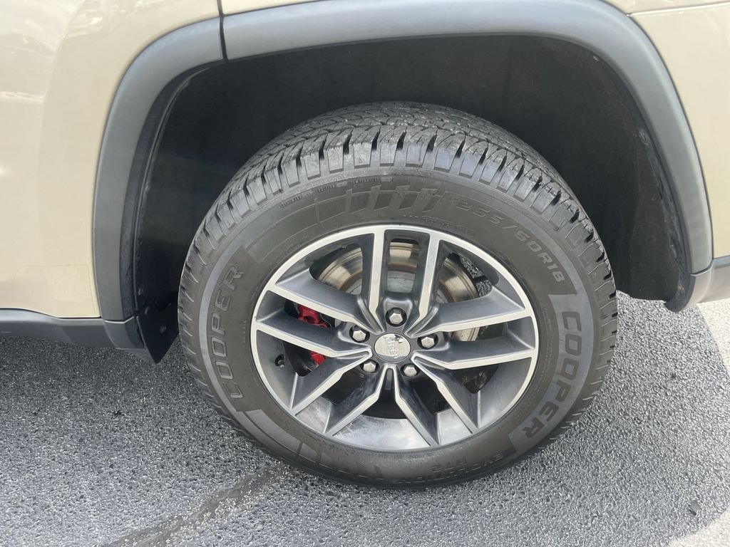 Used 2014 Jeep Grand Cherokee Limited AWD/4WD image 8