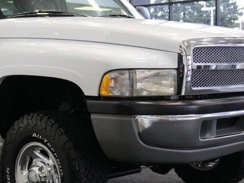 Used 2000 Dodge Ram 2500 Truck SLT image 13