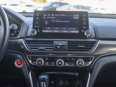 Used 2022 Honda Accord Sport Special Edition image 11