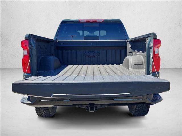 Used 2025 Chevrolet Silverado 1500 ZR2 w/ Technology Package AWD/4WD image 6