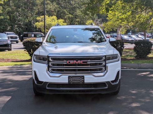 Used 2020 GMC Acadia SLE w/ Driver Convenience Package FWD image 2