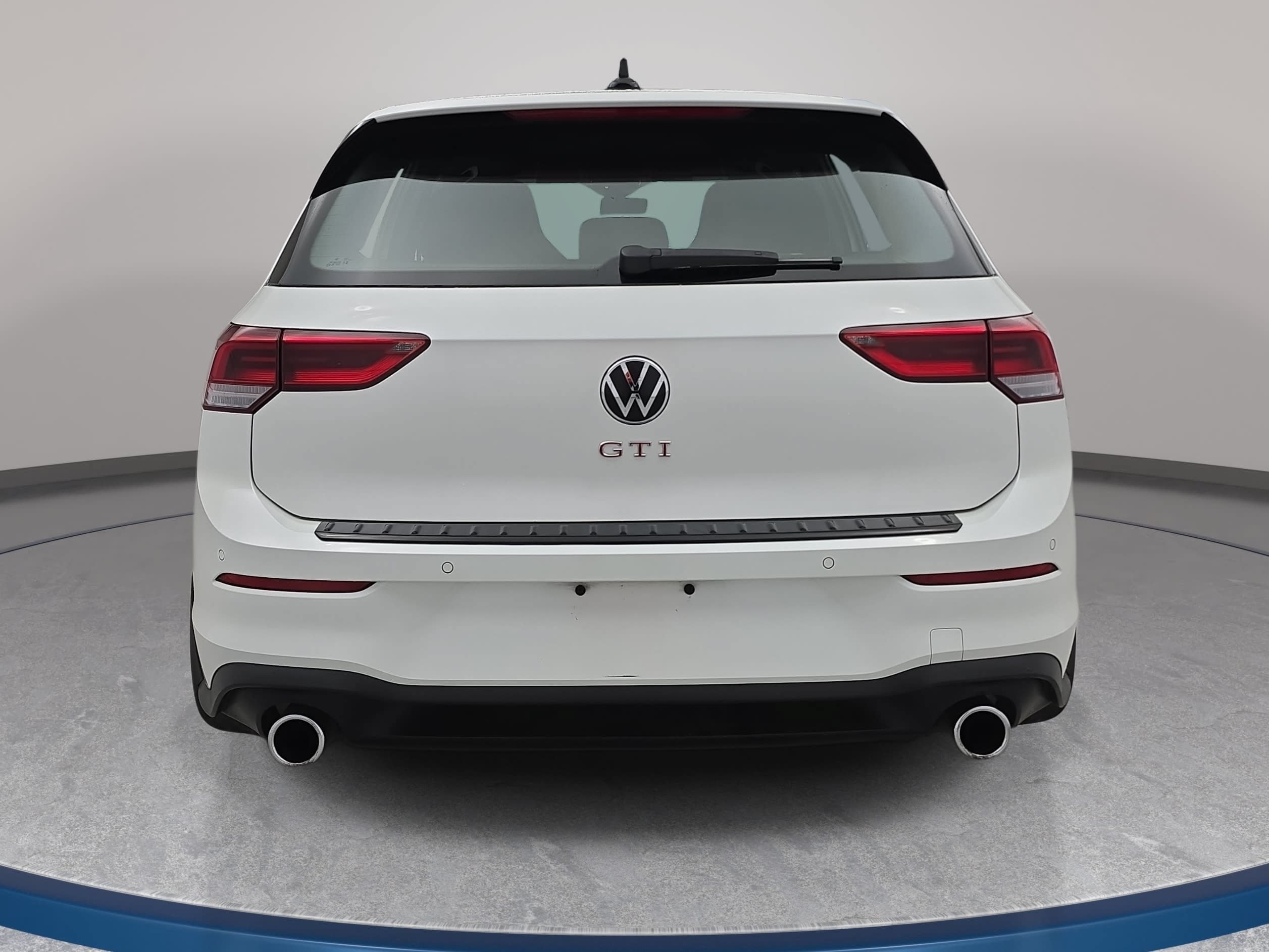 Certified 2024 Volkswagen GTI SE FWD image 6