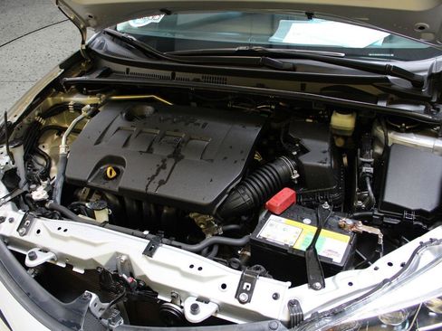 Used 2019 Toyota Corolla SE FWD image 47