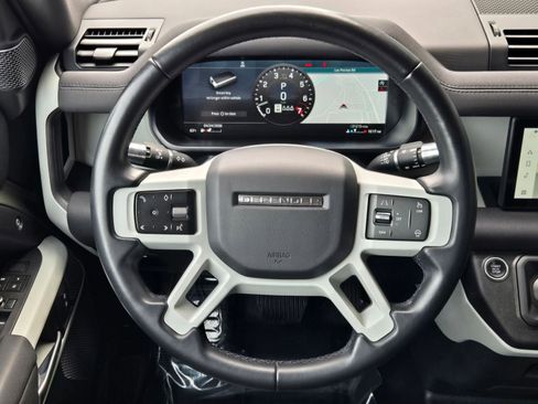Used 2021 Land Rover Defender 90 First Edition AWD/4WD image 13