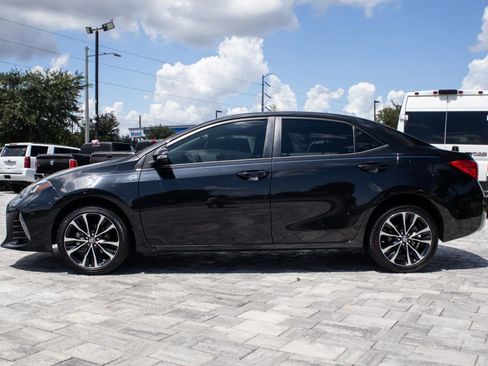 Used 2019 Toyota Corolla SE FWD image 4