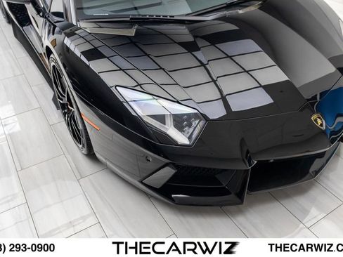Used 2012 Lamborghini Aventador LP 700-4 AWD/4WD image 2