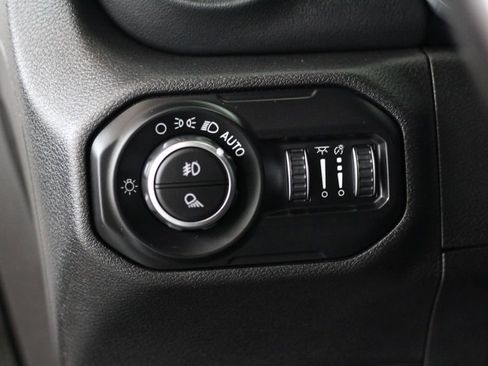 Used 2021 Jeep Gladiator Overland w/ Popular Equipment Package AWD/4WD image 51