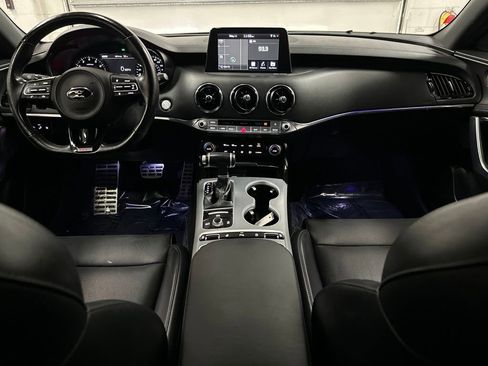 Used 2020 Kia Stinger GT1 AWD/4WD image 23