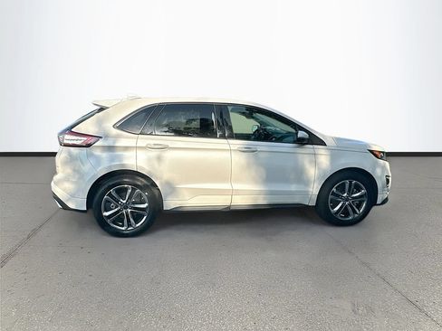 Used 2015 Ford Edge Sport w/ Equipment Group 401A FWD image 8