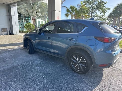 Used 2018 MAZDA CX-5 Touring w/ Preferred Equipment Package image 4