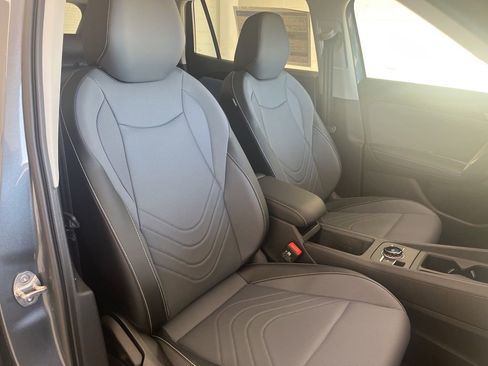 New 2026 Volkswagen Tiguan SE AWD/4WD image 43