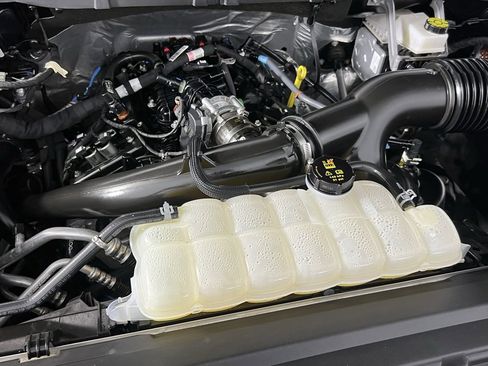 Used 2025 Ford F150 XLT image 35