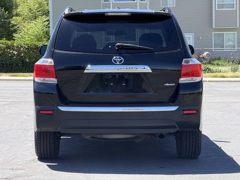 Used 2012 Toyota Highlander SE w/ Tow Pkg AWD/4WD image 6