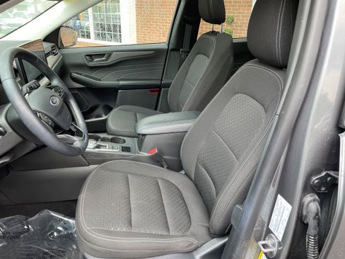 Used 2024 Ford Escape Active w/ Tech Pack #1 AWD/4WD image 13