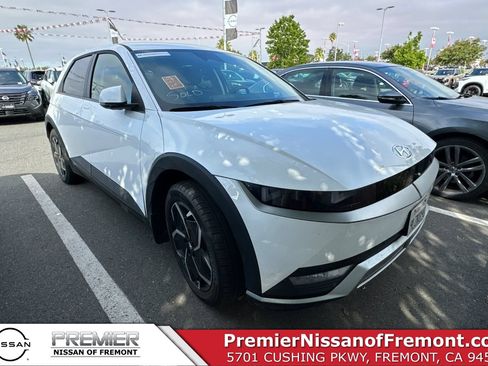 Used 2024 Hyundai Ioniq 5 SEL RWD image 1