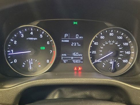 Used 2018 Hyundai Elantra SE image 23