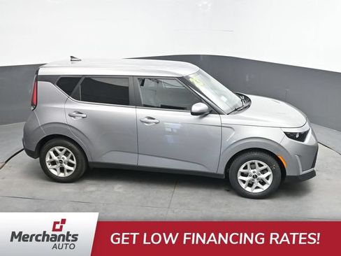 Used 2023 Kia Soul LX w/ Option Group 015 FWD image 40
