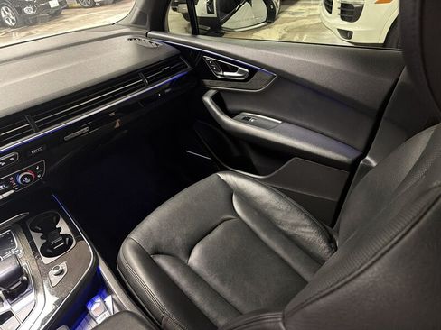 Used 2018 Audi Q7 3.0T Prestige w/ Prestige Package AWD/4WD image 52