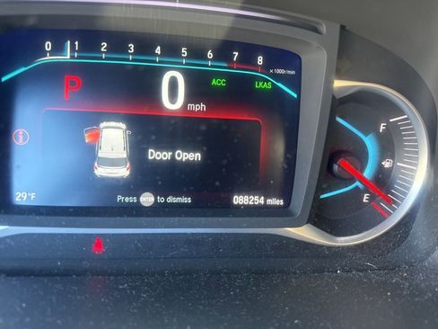 Used 2020 Honda Pilot Black Edition image 11