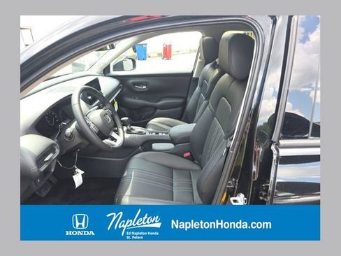 Used 2026 Honda HR-V EX-L image 1